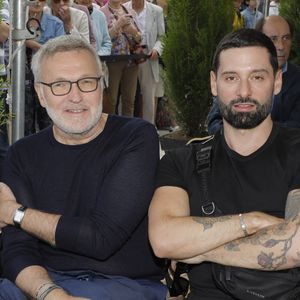 Il y a quelques mois, Laurent Ruquier et Hugo Manos se séparaient.

Laurent Ruquier et Hugo Manos inaugurent la place Line Renaud a Rueil-Malmaison

Photo : Jlppa / Bestimage