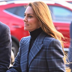 Le prince William, prince de Galles, et Catherine (Kate) Middleton, princesse de Galles, arrivent pour visiter l'Académie nationale de curling à Stirling, Royaume Uni, le 20 janvier 2026. Cover Images via ZUMA Press / Bestimage/Bestimage