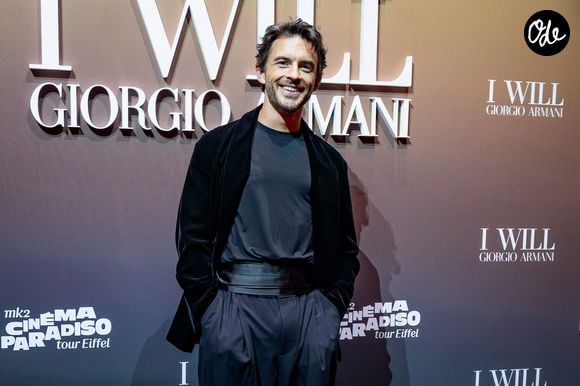 Jonathan Bailey au photocall de la soirée "Cinéma Paradiso Tour Eiffel X Armani Beauty" à Paris le 25 septembre 2026.

© Vincenzo Arnone / Bestimage