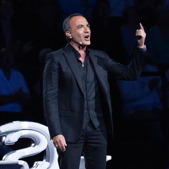 Exclusif - Nikos Aliagas lors de l'enregistrement de l'émission "La chanson secrète N°14", présentée par Nikos Aliagas et diffusée le 26 décembre sur TF1, à Paris le 9 décembre 2025. © Jacovides-Moreau/Bestimage