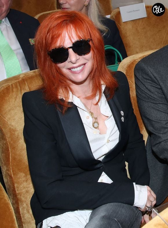 Le 27 octobre, l'album pourra en effet être écouté et visionné sur grand écran, avec notamment des projections au format IMAX.

Mylène Farmer - Guy Savoy est intronisé à l’Académie des Beaux-Arts, sous la Coupole de l'Institut de France à Paris, France, le 20 Mai 2026. © Bertrand Rindoff / Bestimage