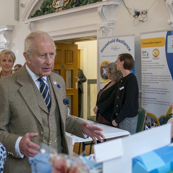 Le roi Charles III d'Angleterre visite Campbeltown et y rencontre le public, dans le cadre de son voyage en Écosse pour la semaine de Holyrood le 3 juillet 2025 Jane Barlow/WPA-Pool/Julien Burton / Bestimage