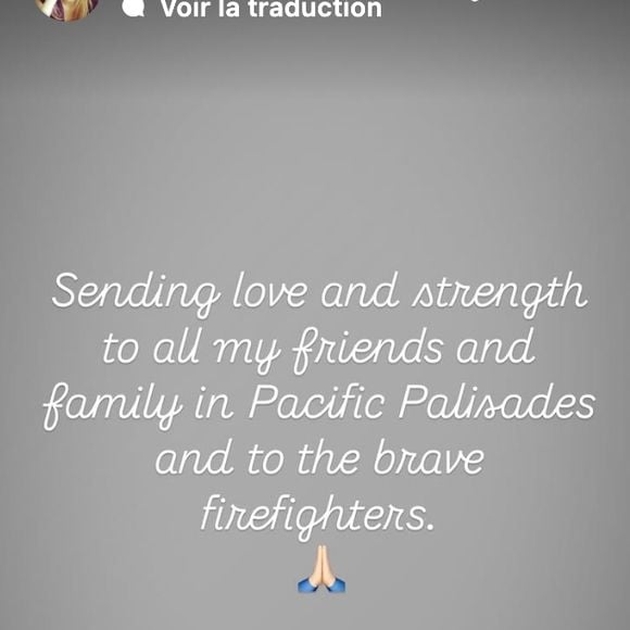 La romancière Amanda Sthers vivant elle aussi au sein de la cité californienne, avec ses deux fils Oscar et Léon est aussi sortie de sa réserve : "J'envoie de l'amour et de la force à tous mes amis et à ma famille de Pacific Palisades, ainsi qu'aux courageux pompiers".

Amanda Sthers réagit à l'incendie de Los Angeles sur Instagram (Capture d'écran).