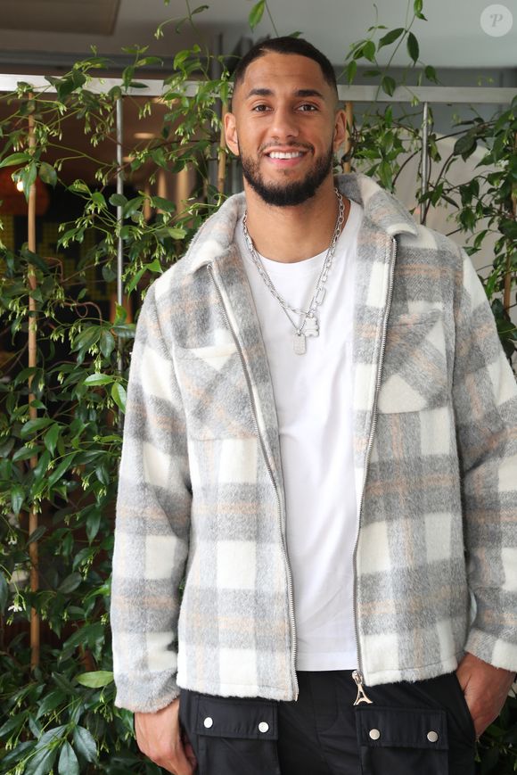 Exclusif - Tony Yoka - Célébrités aux Internationaux de France de Tennis de Roland Garros 2023 - Jour 13 à Paris le 09 Juin 2023. 

© Bertrand Rindoff / Bestimage