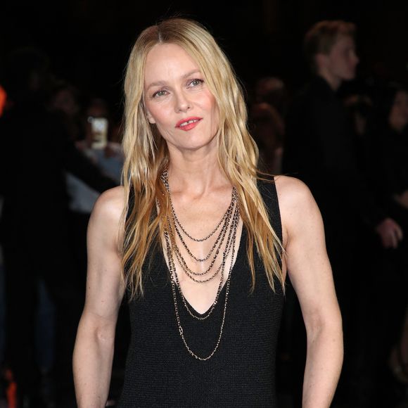 Vanessa Paradis  au Défilé Chanel, Collections Prêt-à-porter Printemps / Eté 2026, dans le cadre de la Fashion Week de Paris. Au Grand Palais à Paris, France, le 06 Octobre 2025.  © Bertrand Rindoff / Bestimage