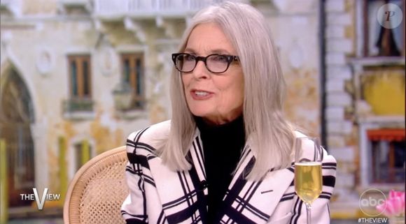 Ce 11 octobre 2025, Diane Keaton est morte en Californie

Diane Keaton lors de l'émission TV "The View" sur ABC - Los Angeles, UNIT. Photo : ABC / BACKGRID UK via Bestimage
