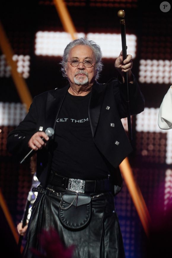 Exclusif - Patrick Hernandez - Enregistrement de l'émission "M6 sur son 31" au Dôme de Paris, présentée par A.Galiana et E.Gossuin et diffusée le 31 décembre sur M6.
© Christophe Clovis / Bestimage