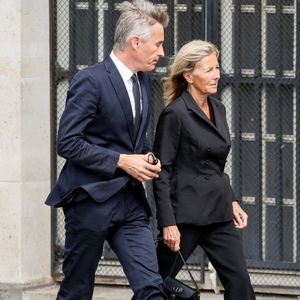 Nicolas Escoulan, Claire Chazal - Arrivées aux obsèques de Mathilde Favier en l'église Saint-Sulpice à Paris le 31 aout 2026. © Dominique Jacovides-Cyril Moreau/Bestimage