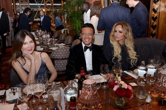 Elsa Zylberstein, Omar Harfouch et Adriana Karembeu au dîner au restaurant Dar Mima lors du concert unique de O.Harfouch et son orchestre pour la paix à l'Institut du Monde Arabe à Paris le 3 février 2024.

© Rachid Bellak / Bestimage