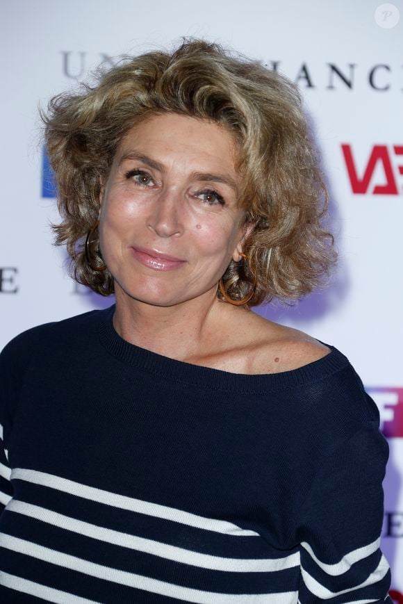 Après 38 ans de bons et loyaux services, l'émission a tiré sa révérence ce mercredi 31 décembre 2025.

Marie-Ange Nardi - Avant-première du film "Une chance de trop" au cinéma Gaumont Marignan à Paris, le 24 juin 2015.

Photo : Christophe Aubert via Bestimage