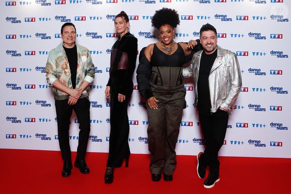 Et d'après les informations du "Figaro", tout le monde touche un salaire très confortable pour toute l'aventure

Jean-Marc Généreux, Fauve Hautot, Mel Charlot, Chris Marques - Photocall pour le lancement de la nouvelle saison de l'émission "Danse avec les stars 2024 (DALS)" à la Tour TF1 à Boulogne-Billancourt. Le 25 janvier 2024
© Christophe Clovis / Bestimage