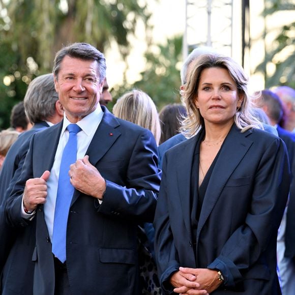 Christian Estrosi, le maire de Nice, avec sa femme, Laura Tenoudji Estrosi et ses invités d'honneur Renaud Muselier, le président de la région PACA, et Denise Fabre, a orchestré "Lou Festin Nissart", un diner amical et convivial autour du maire, au jardin Albert 1er sur la Coulée Verte à Nice le 28 août 2025. © Bruno Bebert/Bestimage