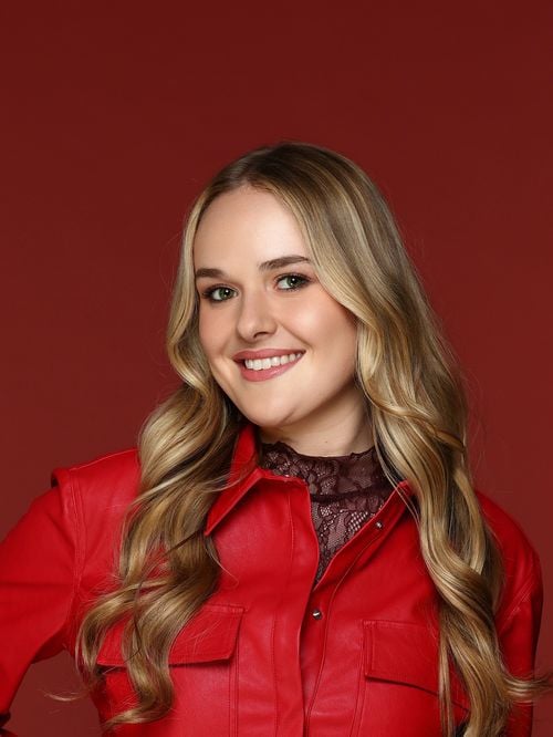 PORTRAIT Star Academy 2026 : Mélina, 22 ans, a mis ses études d'histoire de côté pour se consacrer à la musique