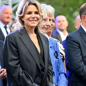 Christian Estrosi, le maire de Nice, avec sa femme, Laura Tenoudji Estrosi et ses invités d'honneur Renaud Muselier, le président de la région PACA, et Denise Fabre, a orchestré "Lou Festin Nissart", un diner amical et convivial autour du maire, au jardin Albert 1er sur la Coulée Verte à Nice le 28 août 2025. © Bruno Bebert/Bestimage