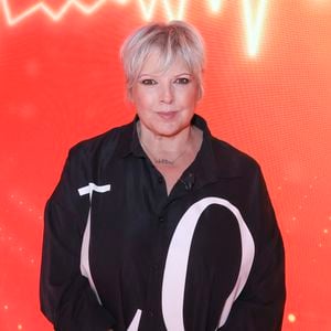 L’ancienne animatrice du mythique "Maillon Faible", connue pour son ton acéré et ses répliques tranchantes, a laissé place à une mère aimante en lisant une lettre adressée à sa fille, Willow, née en 2013.
Exclusif - Laurence Boccolini, sur le plateau du Prime des Vérités présenté par C.Hanouna, et diffusé en direct sur W9, Paris, France, le 25 mars 2026. Jack Tribeca / Bestimage