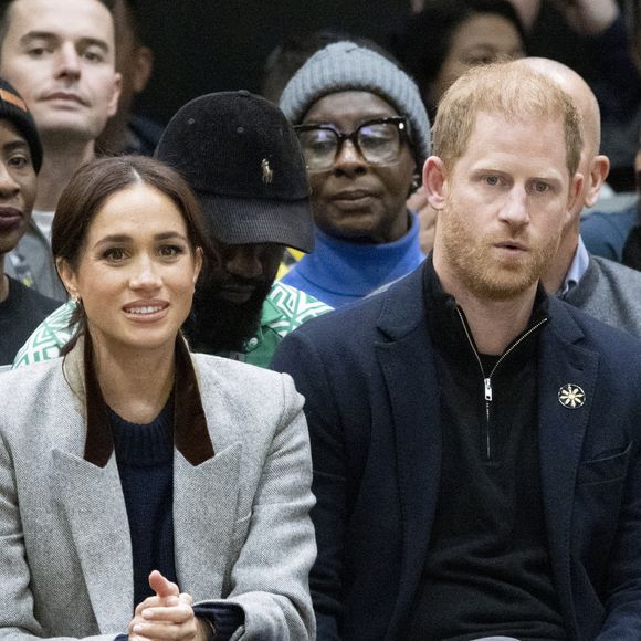 "Ils grandissent et changent. J'aime les questions qu'ils posent, les expériences et les défis qu'ils vous lancent. C'est formidable". 

Le prince Harry et Meghan Markle à Vancouver au Canada pour les Invictus Games 
Crédit : Mirrorpix / Bestimage