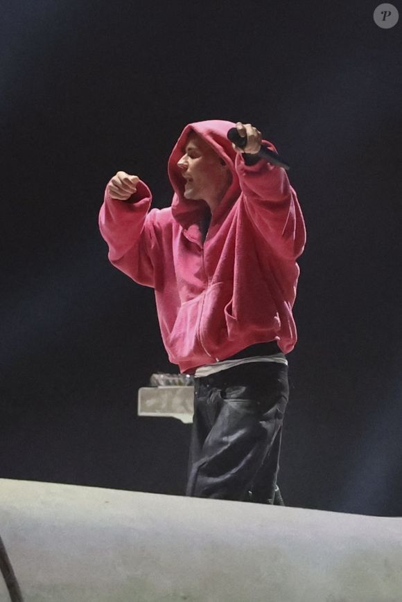 Justin Bieber le deuxième jour du premier week-end du 2026 Coachella Valley Music and Arts Festival à Indio, en Californie. Le 11 avril 2026. © Backgrid USA / Bestimage