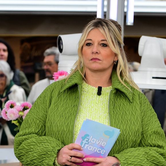 Flavie Flament tourne sa nouvelle émission "Flavie en France" (France 3), avec le retour du jeu "Le Schmilblic", à Vienne (Isère), le 24 octobre 2025. La diffusion est prévue du 17 au 21 novembre 2025.
© Romain Doucelin / Bestimage