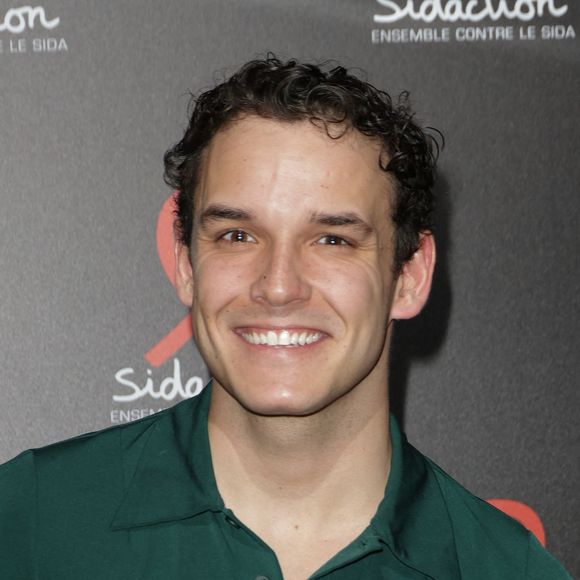Théo Curin - Photocall de la soirée de lancement du Sidaction 2025 au Lido à Paris le 3 mars 2025. © Coadic Guirec/Bestimage