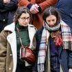 Les deux filles de Catherine Laborde, Gabrièle et Pia, ensemble à l'église Saint-Roch : cérémonie sobre comme le souhaitait leur maman