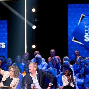 Exclusif - François Berléand, Mireille Dumas et Garou lors de l'enregistrement de l'émission "La Boîte à secrets", présentée par F.Bollaert et diffusée le 26 septembre 2025 sur France 3, dans les studios du Lendit à Saint-Denis, Seine Saint-Denis, France, le 8 septembre 2025. © Pierre Perusseau/Bestimage