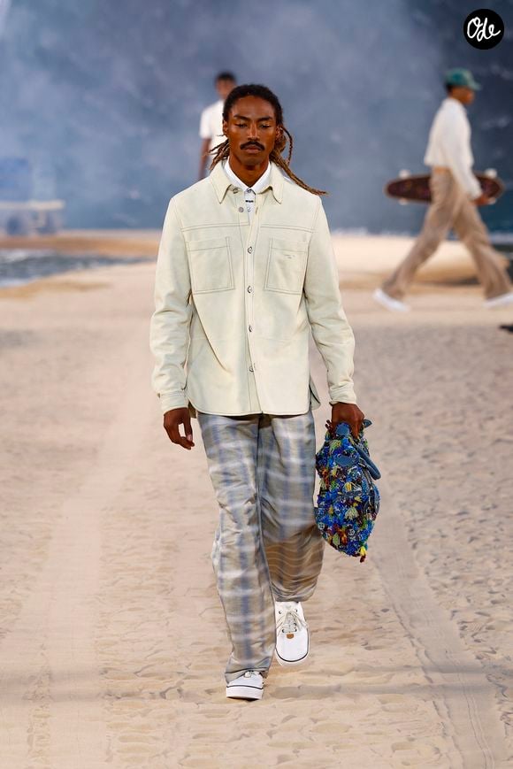 Défilé de mode Louis Vuitton Prêt à Porter Collection Homme Printemps/Été 2027 lors de la Fashion Week de Paris, à la Cité Internationale Universitaire de Paris, France, le 23 juin 2026. © Bestimage