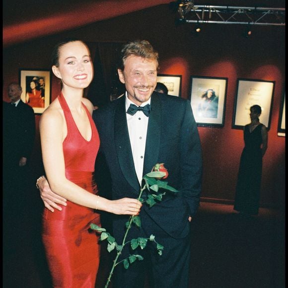 que Johnny Hallyday avait acquise pour ses filles

Johnny et Laeticia Hallyday en 1998 au Festival de Cannes
©RINDOFF-GARCIA / BESTIMAGE