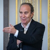 Au pied de la tour Eiffel, Xavier Niel met la main sur un lot d’appartements dans un immeuble cossu du Champ-de-Mars