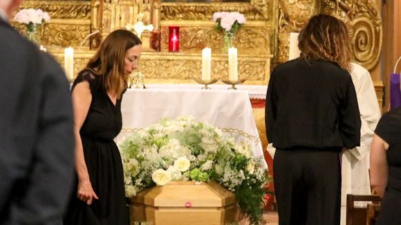 Recueillement à Ramatuelle pour Chantal Nobel : ses filles Alexandra et Anne-Charlotte racontent leur maman, son ex-compagnon, ancien jet-setteur, aussi