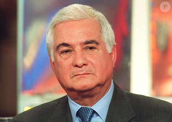 Jean-Claude Brialy nous a quittés il y a 18 ans.
Jean-Claude Brialy lors de l'enregistrement de Vivement Dimanche. © Jean-Jacques Datchary/ABACA.