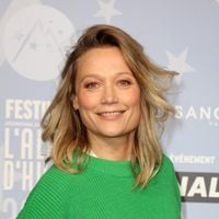 "Des enfants valises" : Caroline Vigneaux, qui n’est plus avec le père de ses fils, a pris conscience d’une réalité sur la garde alternée