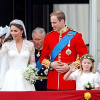 Kate Middleton et le prince William entourés de leurs trois enfants pour célébrer leurs 15 ans de mariage en photo