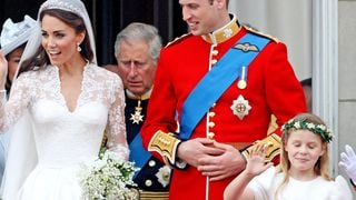 Kate Middleton et le prince William entourés de leurs trois enfants pour célébrer leurs 15 ans de mariage en photo