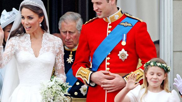 Kate Middleton et le prince William entourés de leurs trois enfants pour célébrer leurs 15 ans de mariage en photo