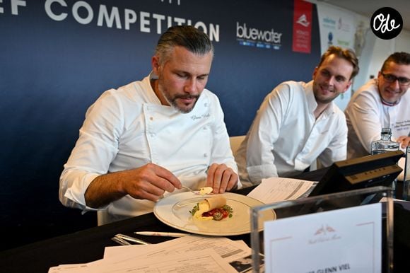 Glenn Viel, le chef triplement étoilés, durant le Monaco Superyacht Chef Competition 2024 au Yacht Club de Monaco, le 4 avril 2024.  © Bruno Bbert/Bestimage