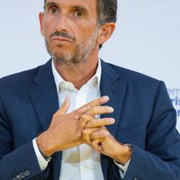 Carrefour : Pour dédommager ses franchisés, Alexandre Bompard, le PDG du groupe, fait une offre au montant astronomique