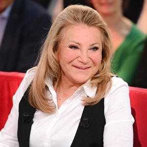 Exclusif - Sheila - Enregistrement de l'émission Vivement dimanche au studio Rive Gauche, le 21 mars 2025, présentée par M.Drucker et diffusée sur France 3 le 30 mars 2025. 
© Guillaume Gaffiot / Bestimage
