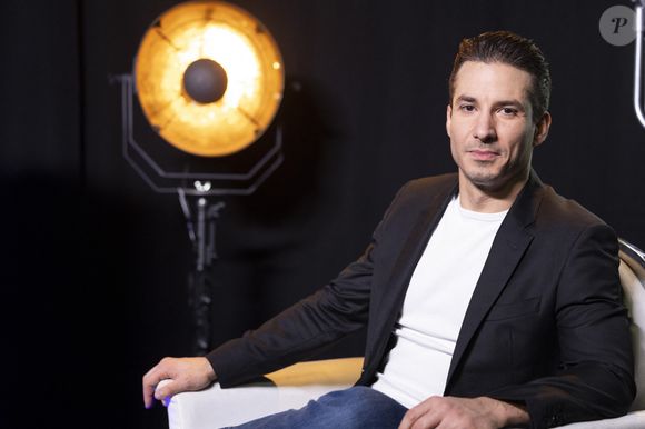 Exclusif - Jeremy Ferrari - Backstage - Enregistrement de l'émission "La chanson secrète", présentée par N.Aliagas et diffusée le 29 décembre sur TF1
© Guillaume Gaffiot-Cyril Moreau / Bestimage