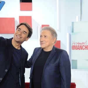 Exclusif - Julian Bugier et Michel Drucker - Enregistrement de l'émission Vivement dimanche au studio rive gauche presentée par M. Drucker avec une diffusion sur France 3 le 23 novembre. © Guillaume Gaffiot/Bestimage