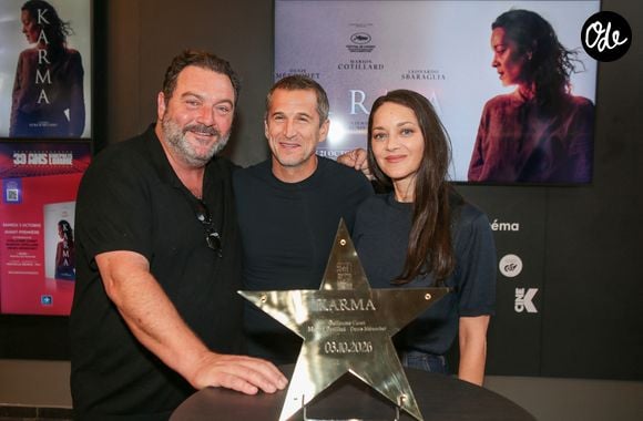 Leur complicité intacte était éclatante

Denis Ménochet, Guillaume Canet et Marion Cotillard à l'avant-première du Film 'Karma' au cinéma Kinepolis de Lomme, France, le 3 octobre 2026. © Stéphane Vansteenkiste/Bestimage