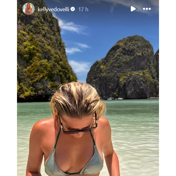 La chroniqueuse de "Touche pas à mon poste" fait le tour du monde.

Kelly Vedovelli poursuit ses vacances à l'autre bout du monde.