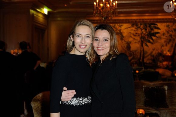 Alexandra Golovanoff et la directrice des programmes de Paris Première Anais Bouton de Moulins lors de la soiree de lancement du cocktail 'Le Golo' à l'hôtel Le Bristol. Paris, le 25 février 2013.