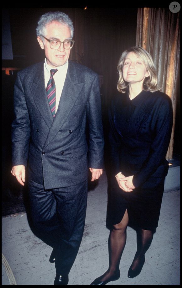 Lionel Jospin et Élisabeth Dannenmuller à l'opéra de Paris en 1988
Bestimage
