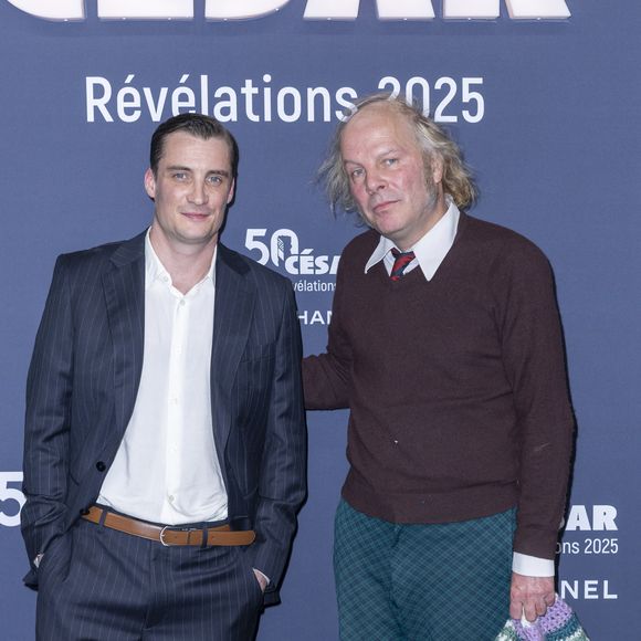 Non loin de Philippe Katerine, parrain du comédien Pierre Lottin
Pierre Lottin et Philippe Katerine - Photocall de la soirée "Cesar Révélations 2025" au Trianon à Paris le 20 janvier 2025.

© Olivier Borde / Bestimage