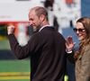 La veille, Kate et William ont fêté leurs 14 ans de mariage
Le prince William et Kate Middleton, connus sous le nom de duc et duchesse de Rothesay lorsqu'ils sont en Écosse, rencontrent les responsables du service public de ferry ainsi que les membres de la communauté qui l'utilisent avant de prendre le ferry pour traverser l'eau jusqu'à l'île d'Iona, le dernier jour de la visite royale sur l'île de Mull, au Royaume-Uni, le 30 avril 2025. Photo par Chown Aaron/PA Photos/ABACAPRESS.COM