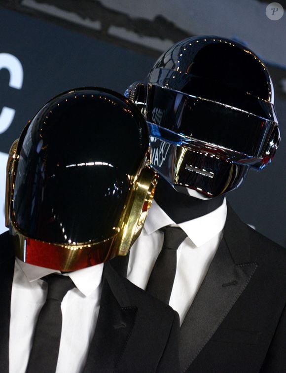 Photo d'archives du 25 août 2013 des Daft Punk arrivant aux MTV Video Music Awards 2013 au Barclays Center à Brooklyn, New York City, NY, USA.  Photo par Lionel Hahn/ABACAPRESS.COM