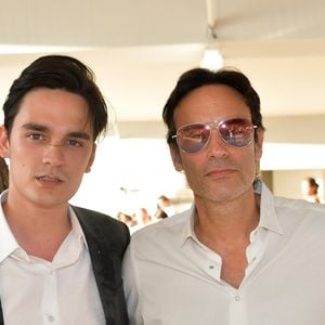 Exclusif - Anthony Delon et son frère Alain-Fabien Delon - Tente - People au dîner - Longines Paris Eiffel Jumping au Champ de Mars à Paris, France, le 5 juillet 2019. © Veeren Ramsamy/Bestimage