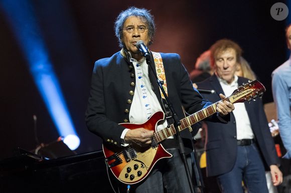 S'ils sont séparés depuis 2021, l'ex-couple est resté très proche, 

Laurent Voulzy - Scène du Gala de la Fondation Recherche Alzheimer placée sous le signe de l’émotion et du partage avec un concert unique sur le thème "2 générations chantent pour la 3ème" à l’Olympia à Paris le 17 mars 2025. © Olivier Borde - Bertrand Rindoff/Bestimage