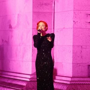 Natasha St-Pier - Emission "Le concert pour la paix" sur les Champs-Elysées à Paris, retransmis en direct sur France 2, le 8 mai 2025. © Christophe Clovis - Pierre Perusseau / Bestimage