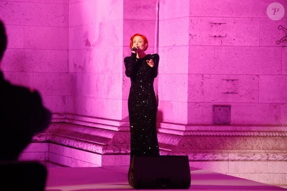 Natasha St-Pier - Emission "Le concert pour la paix" sur les Champs-Elysées à Paris, retransmis en direct sur France 2, le 8 mai 2025. © Christophe Clovis - Pierre Perusseau / Bestimage